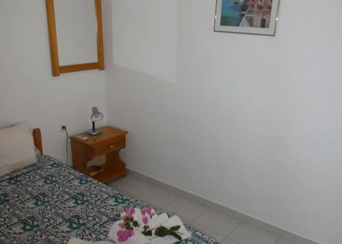 Castle View Apartment Haraki